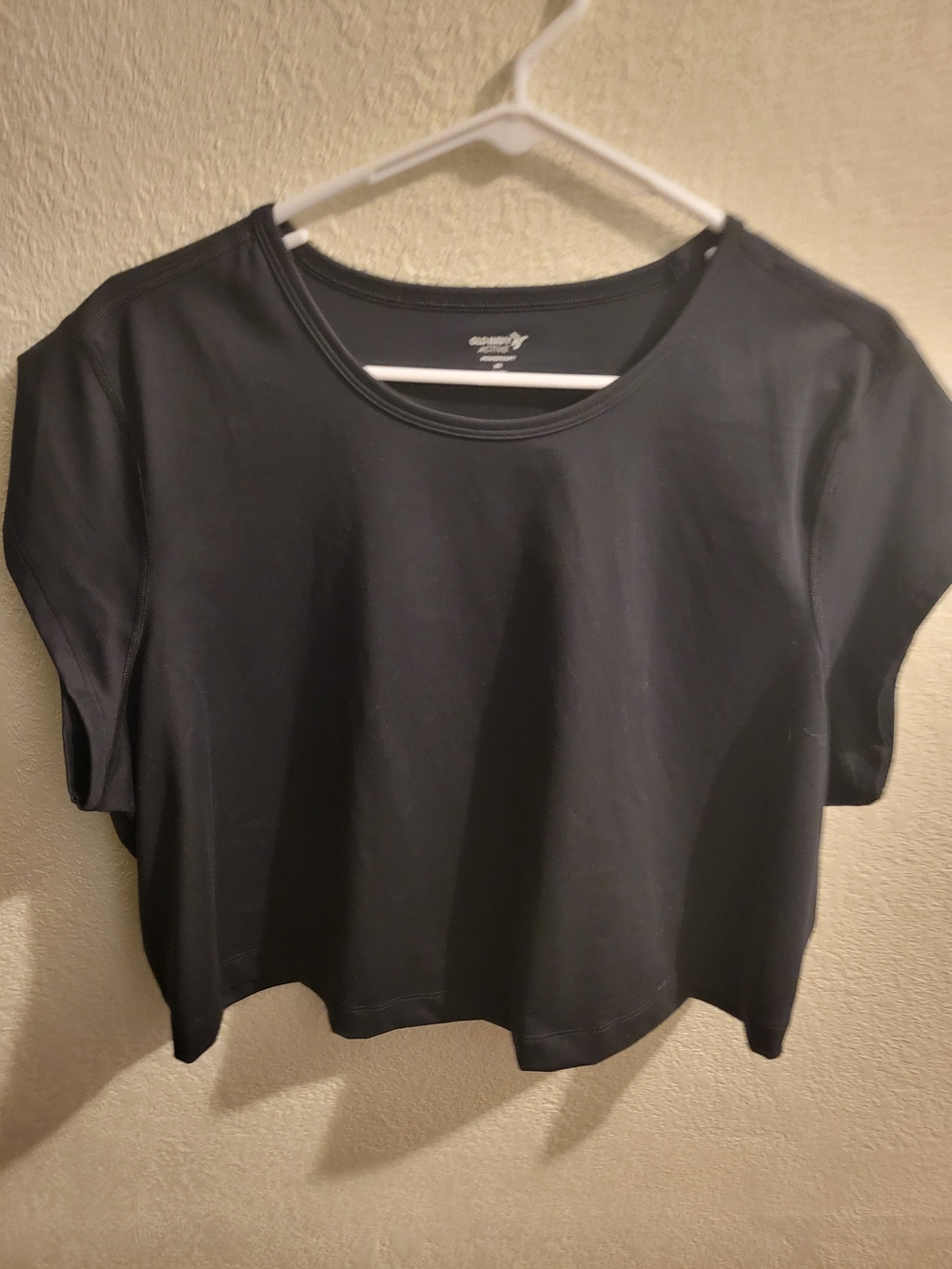 Black Cropped Athletic Short Sleeve Top